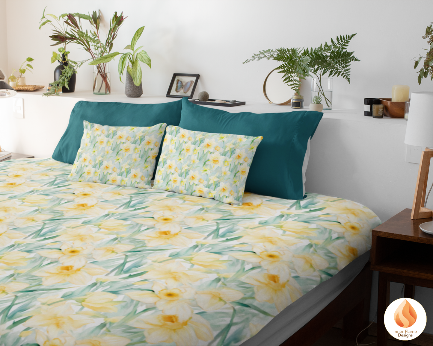 Watercolour Daffodil Floral Surface Patterns | Seamless Patterns for Wallpaper, Textiles, Packaging and Digital Designs